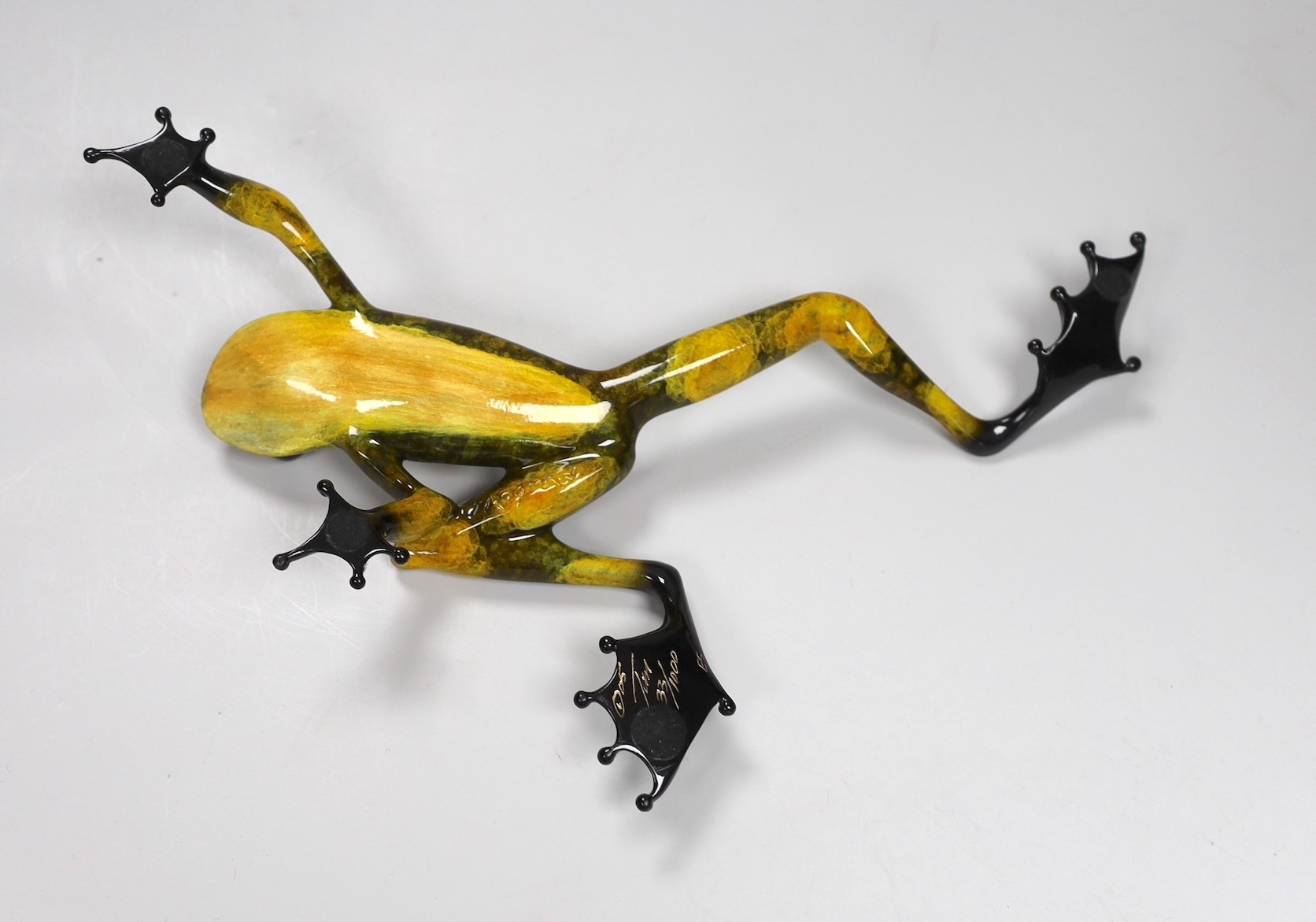 Tim Cotterill (Frogman) a limited edition enamelled bronze frog ‘Hopscotch’ 33/1000 with certificate of authenticity. 28.5cm wide